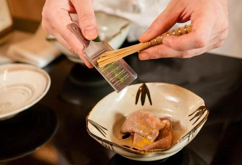 هتل The Landmark Mandarin Oriental Hong Kong