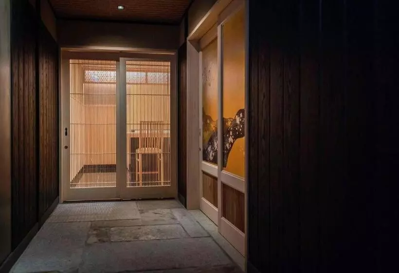 هتل The Landmark Mandarin Oriental Hong Kong