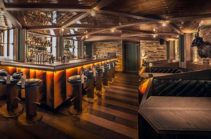 هتل The Landmark Mandarin Oriental Hong Kong