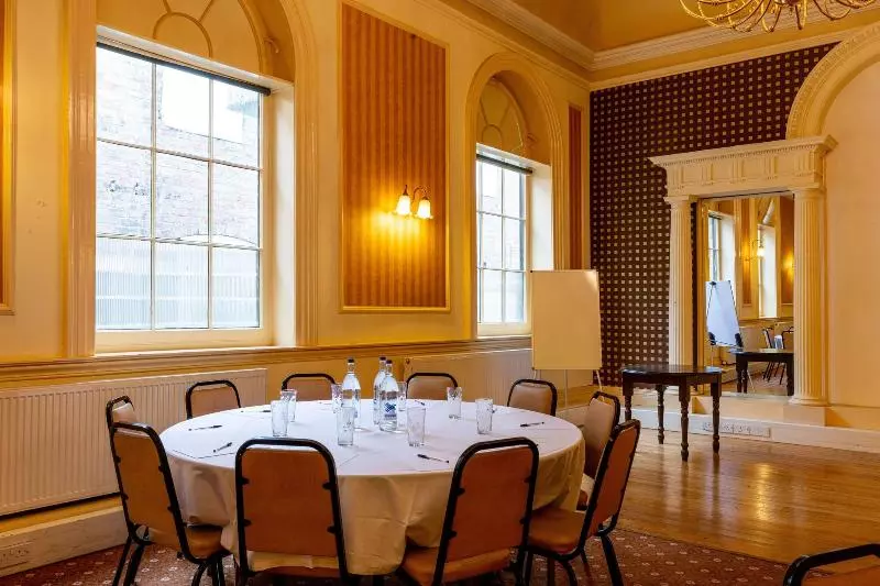 فندق The New Inn By Roomsbooked