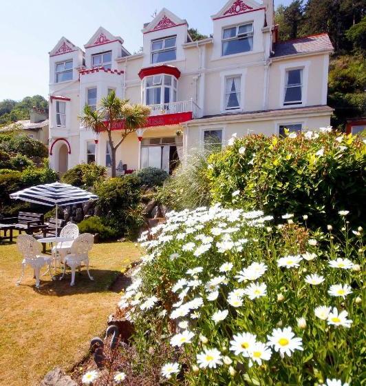 ホテル Warwick House