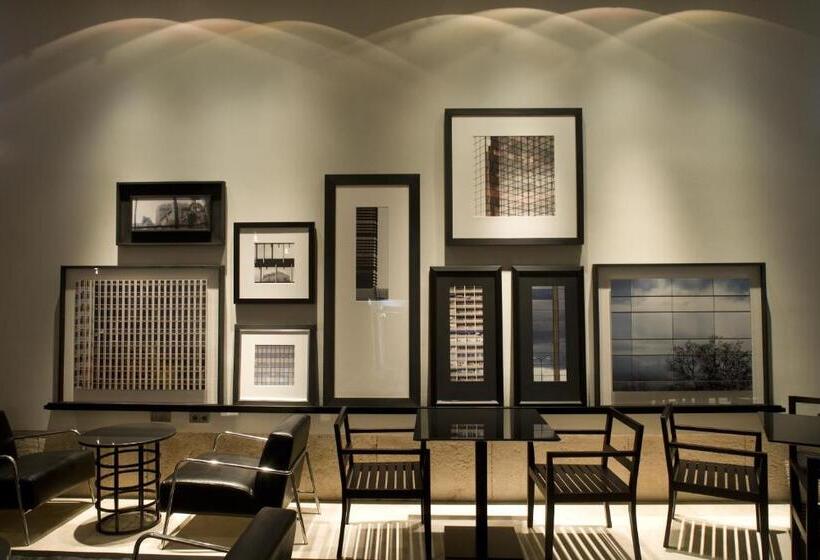 Parador De Alcala de Henares