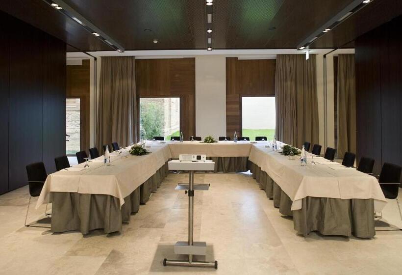 Parador De Alcala de Henares