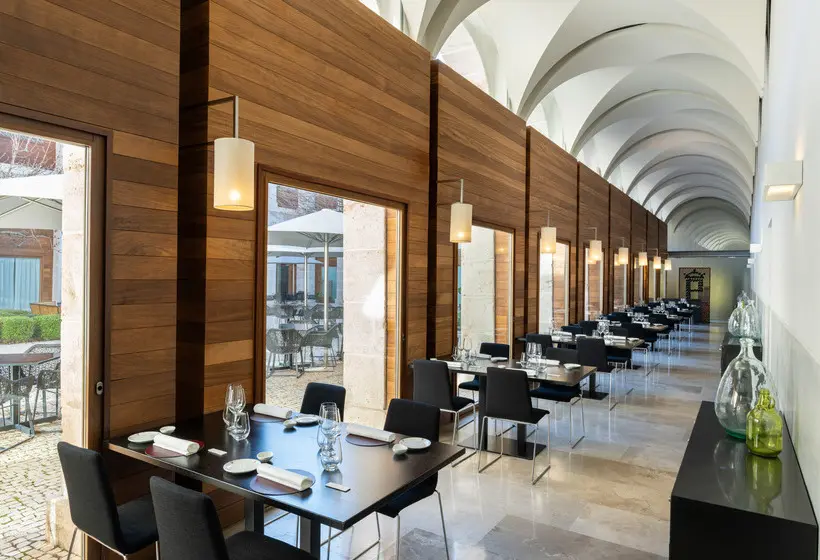 Parador De Alcala de Henares