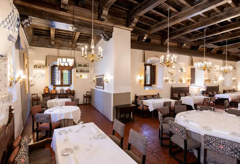 Parador De Alcala de Henares