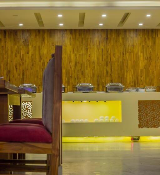 בית מלון כפרי Royal Regency