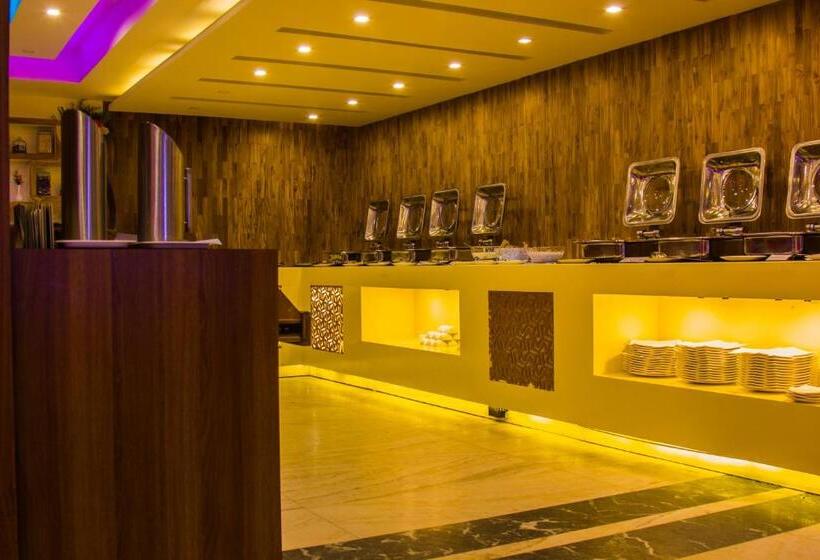 בית מלון כפרי Royal Regency