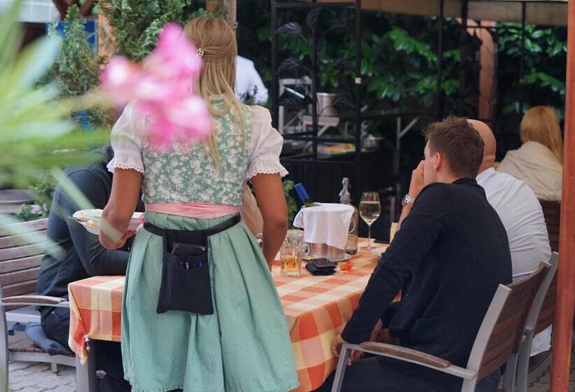 住宿加早餐 Vadvirág Vendéglő és Panzió