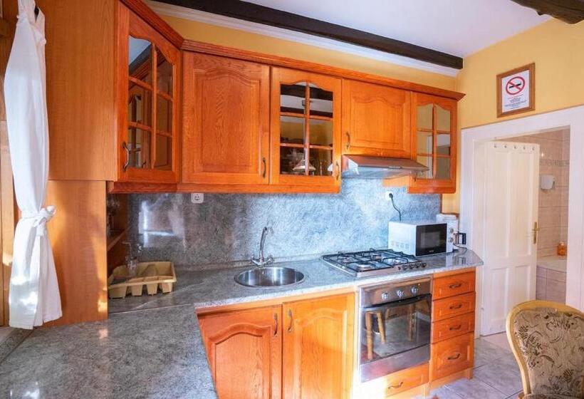 住宿加早餐 Vadvirág Vendéglő és Panzió