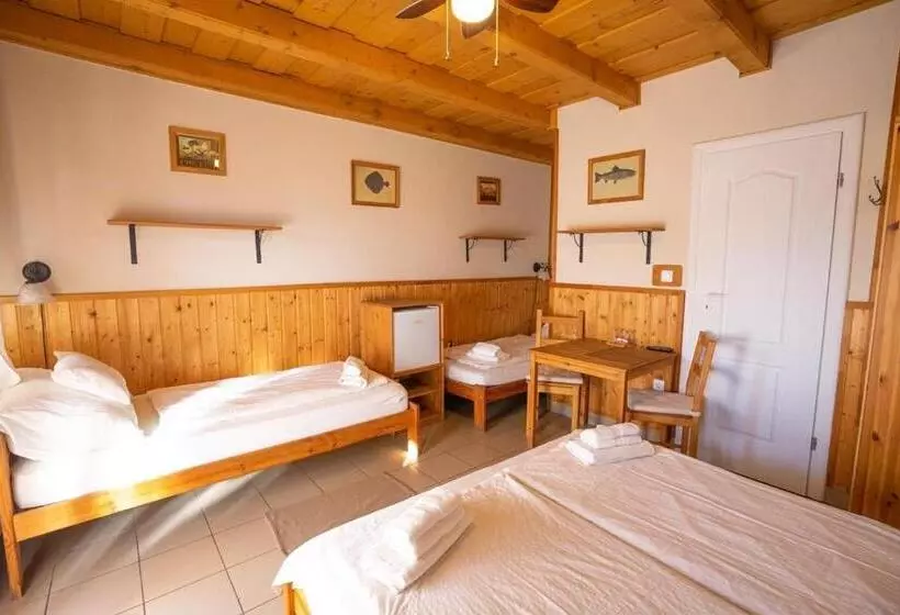 ベッドアンドブレックファースト Vadvirág Vendéglő és Panzió