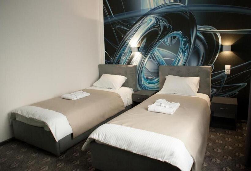 فندق Biruza Club