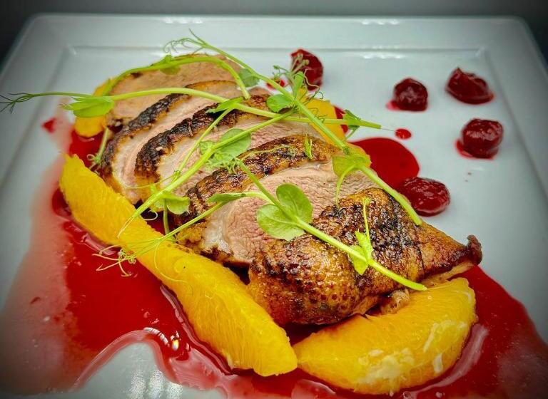 فندق Biruza Club