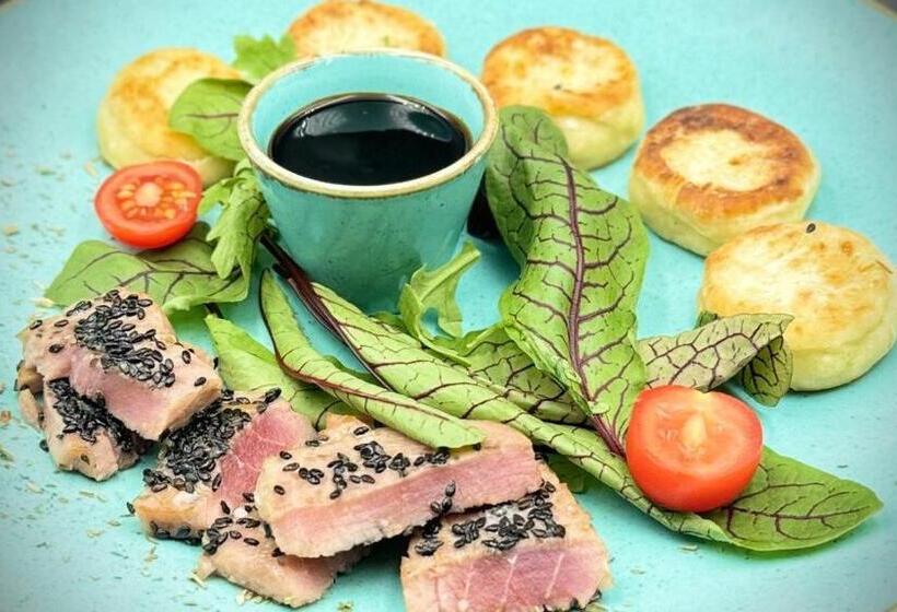 فندق Biruza Club