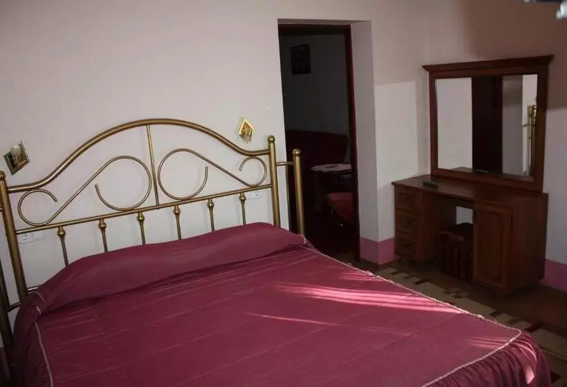 Hotelli Gostynnyi Dvir