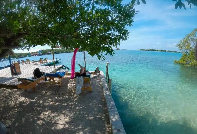 ホテル Isla Los Erizos Ecohouse