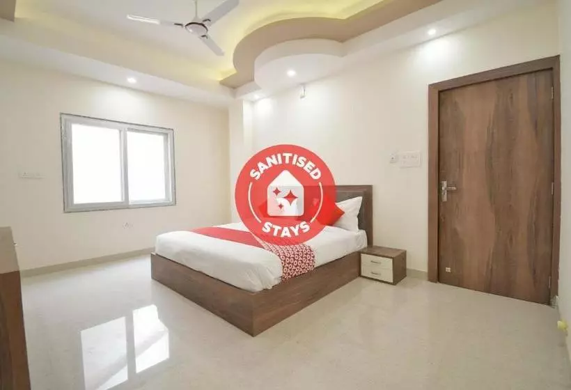 Hotelli Oyo 41677  Pratap Palace