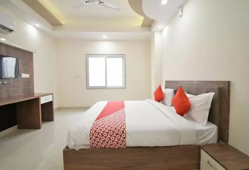 Hotelli Oyo 41677  Pratap Palace