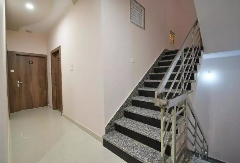 Hotelli Oyo 41677  Pratap Palace