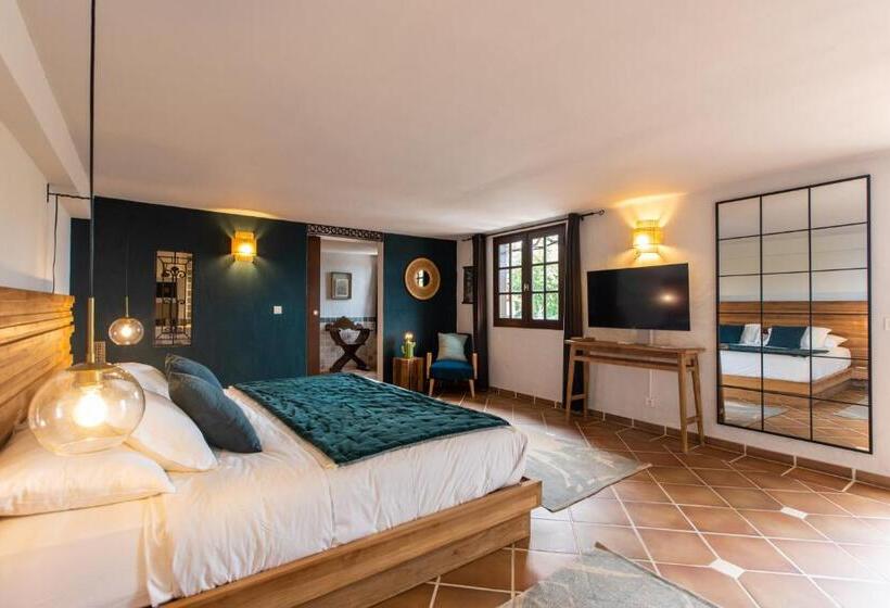 هتل The Paradise Peak Adults Only