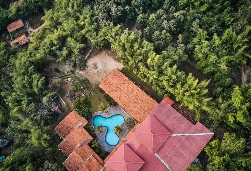 Hotelli Welcomheritage Jungle Home Pench