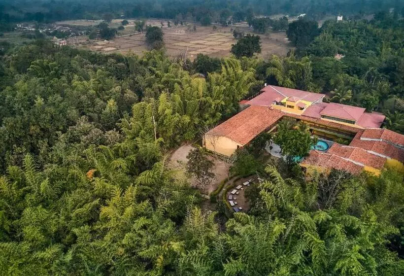 Hotelli Welcomheritage Jungle Home Pench