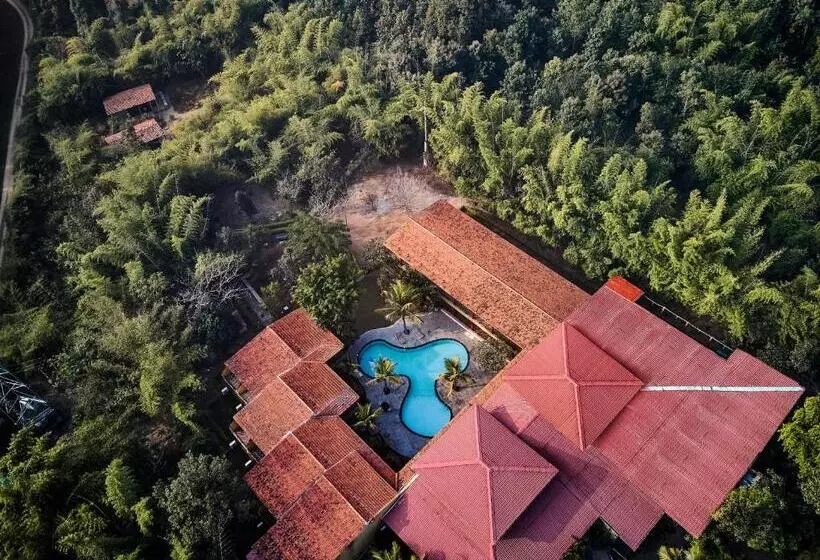 Hotelli Welcomheritage Jungle Home Pench