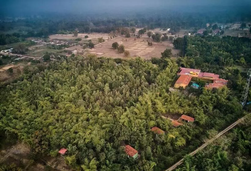 Hotelli Welcomheritage Jungle Home Pench