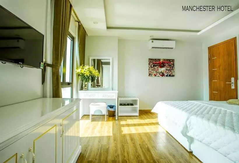 Manchester Hotel Ha Long
