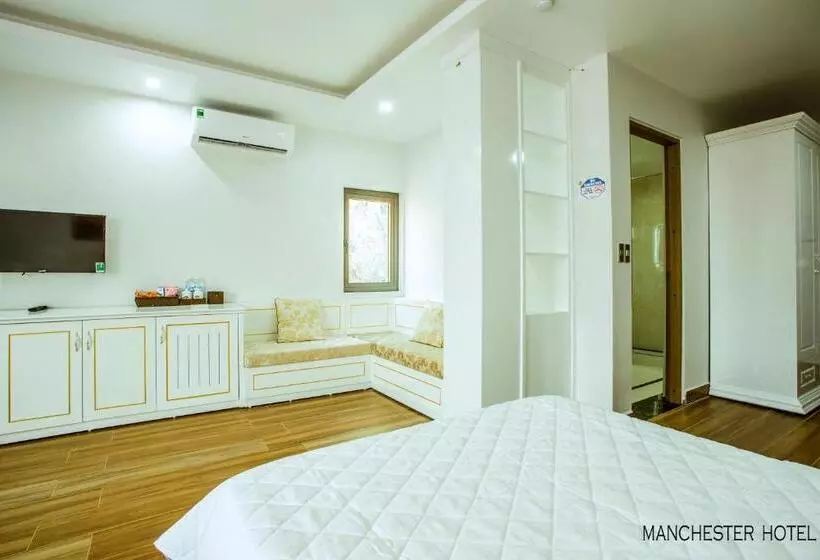 Manchester Hotel Ha Long