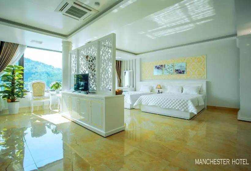 Manchester Hotel Ha Long