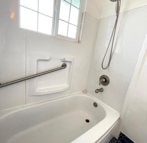 Pacific Motel And Rv