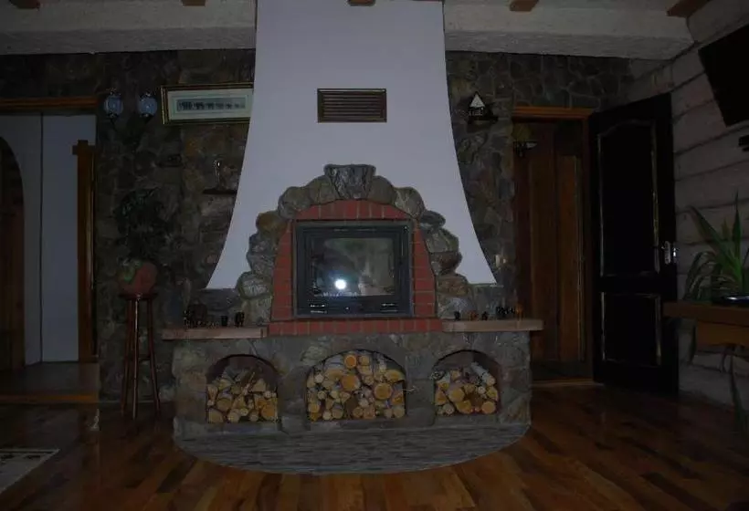 Majatalo смерекова хата