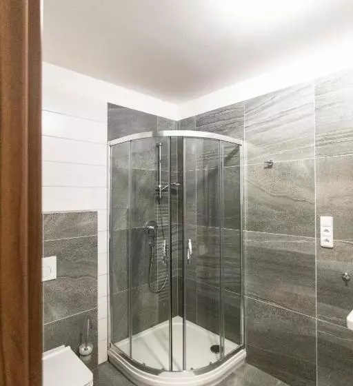 ペンション Penzion Královské Lázně