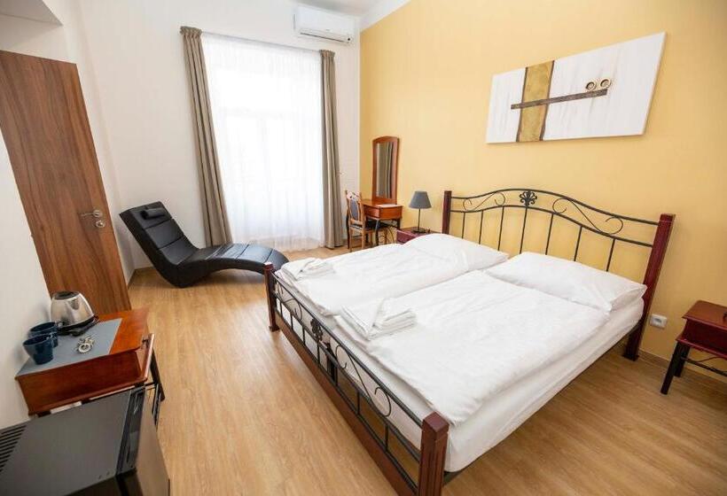 Pensão Penzion Královské Lázně