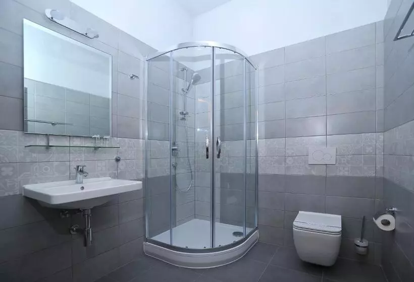 ペンション Penzion Královské Lázně