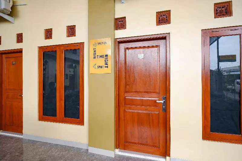 هاستل Spot On 2790 Bintang Selatan Syariah