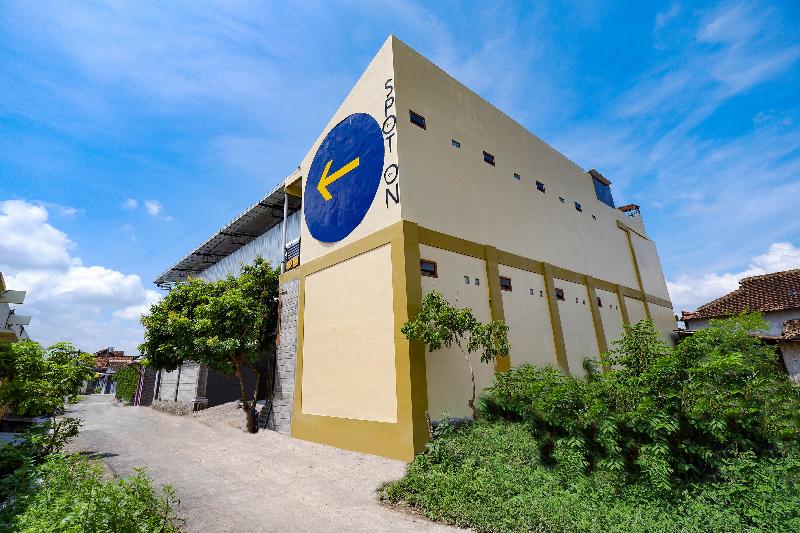 Alberg Spot On 2790 Bintang Selatan Syariah