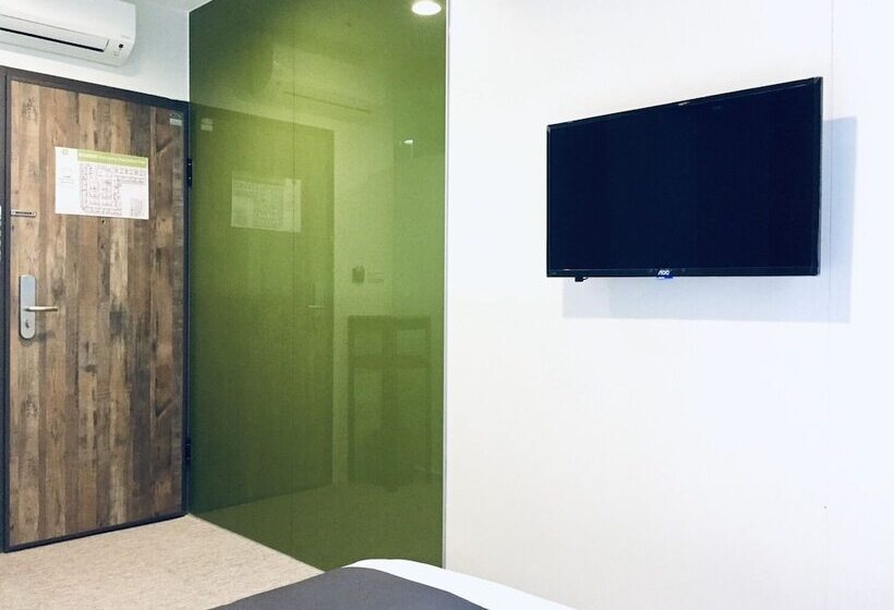 T.o Hotel Main Station