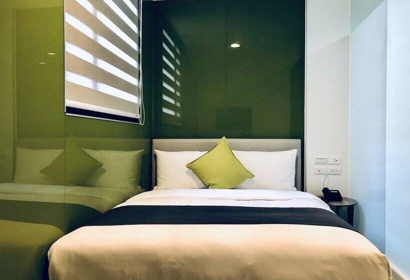 T.o Hotel Main Station