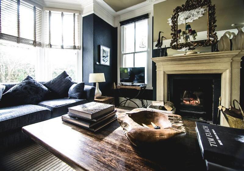 Gwern Borter Manor Bed & Breakfast