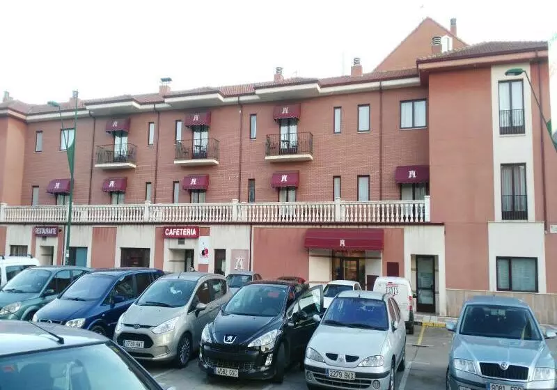 בית מלון כפרי Alfageme