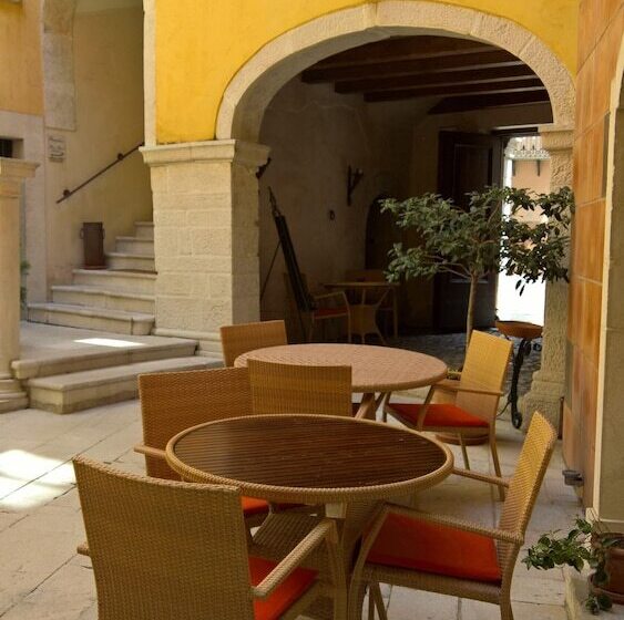 Отель Antichi Feudi Dimora D'Epoca