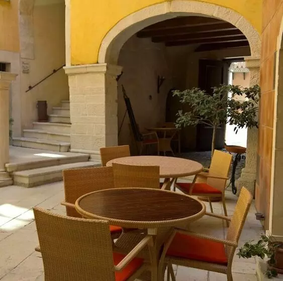 בית מלון כפרי Antichi Feudi Dimora D'Epoca