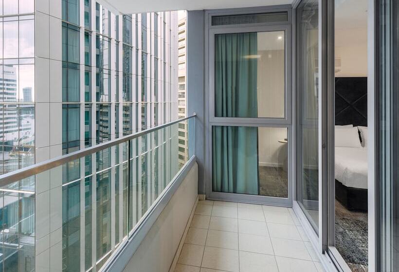 Brady Apartment Hotel Flinders Street