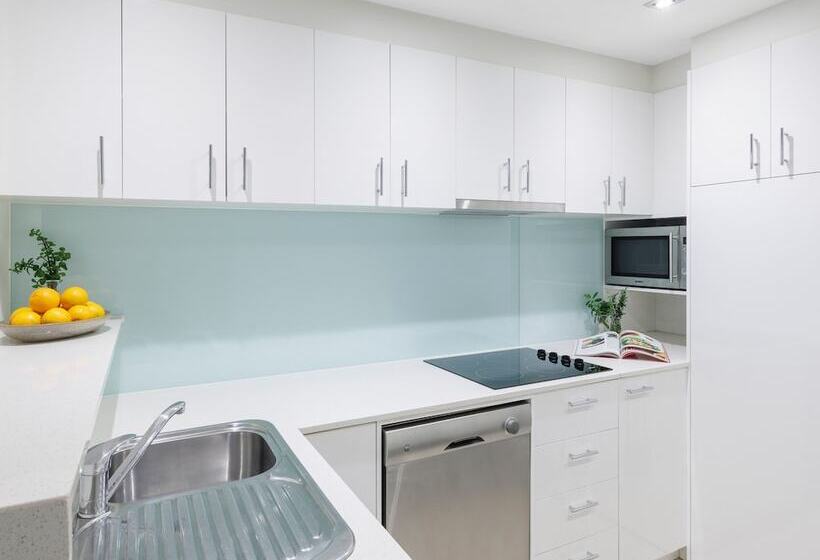 Brady Apartment Hotel Flinders Street