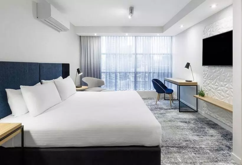 Brady Apartment Hotel Flinders Street