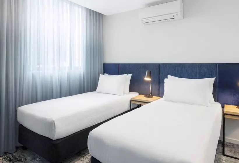 Brady Apartment Hotel Flinders Street