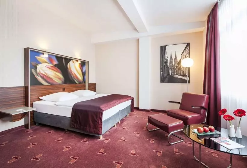 فندق Premier Inn Köln City Mediapark