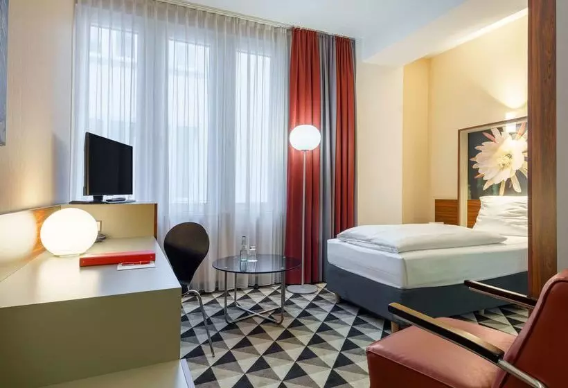 فندق Premier Inn Köln City Mediapark