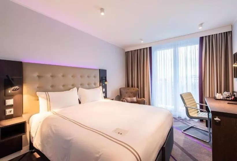 فندق Premier Inn Köln City Mediapark
